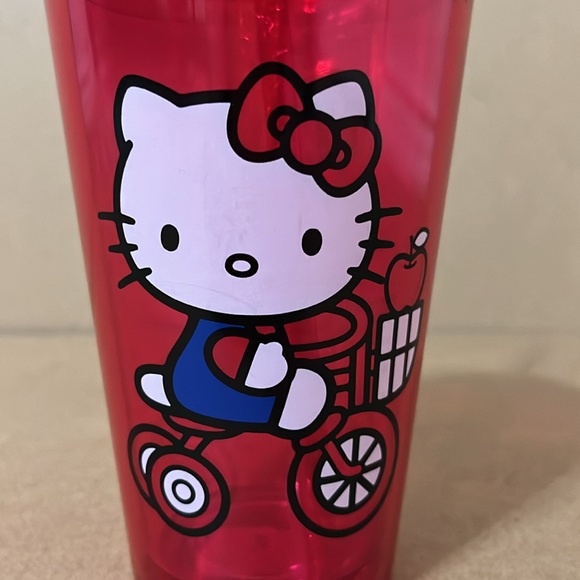 Hello Kitty Cup - Picture 2 of 5